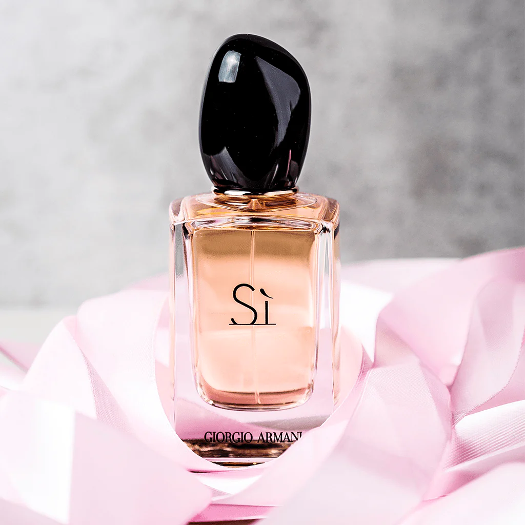 Giorgio Armani Si Eau De Parfum Spray for Women